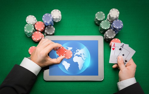 concept de jeu de casino apparaisant sur une tablette informatique
